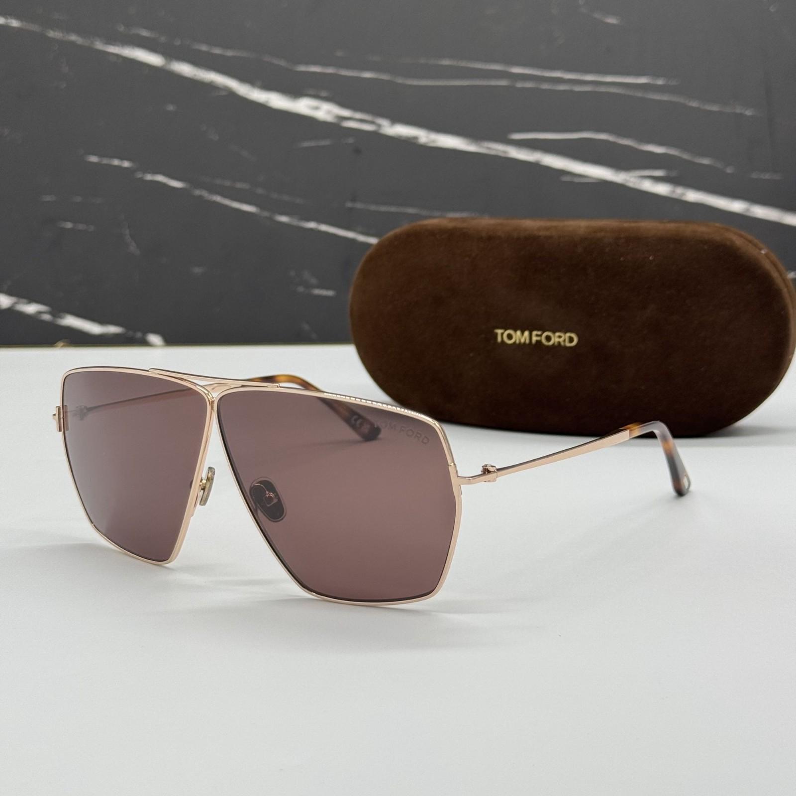 TOMFORD汤姆福特 STELLA TF1185 28E金色中性太阳眼镜FT1185