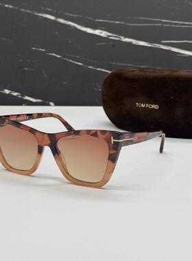 汤姆福特Tom Ford POPPY-02 TF846 56T女太阳眼镜