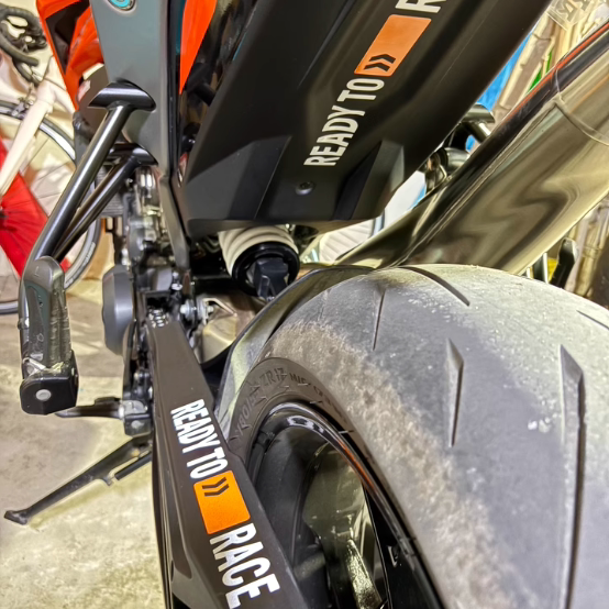 适用KTM duke 250 390 790 890 1290挡泥板拉花装饰贴纸改装件 - 实物图