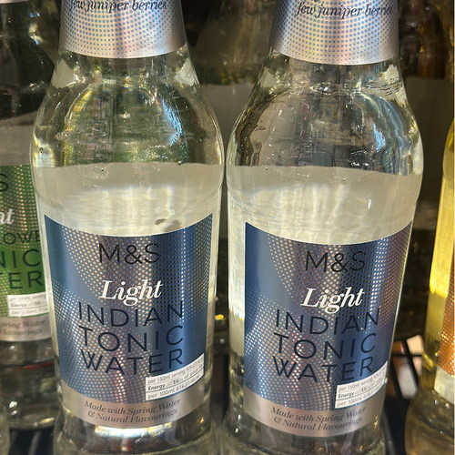 进口 M&S/英国玛莎低糖印度汤力水 light tonic water 500毫升*2