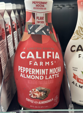 代购 美国进口 CALIFIA FARMS杏仁奶薄荷摩卡咖啡 1.4升