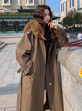 咖色大毛领风衣式派克服女长款
