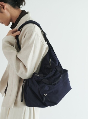 日产 STANDARD SUPPLY / SIMPLICITY FRONT POCKET 手提单肩包