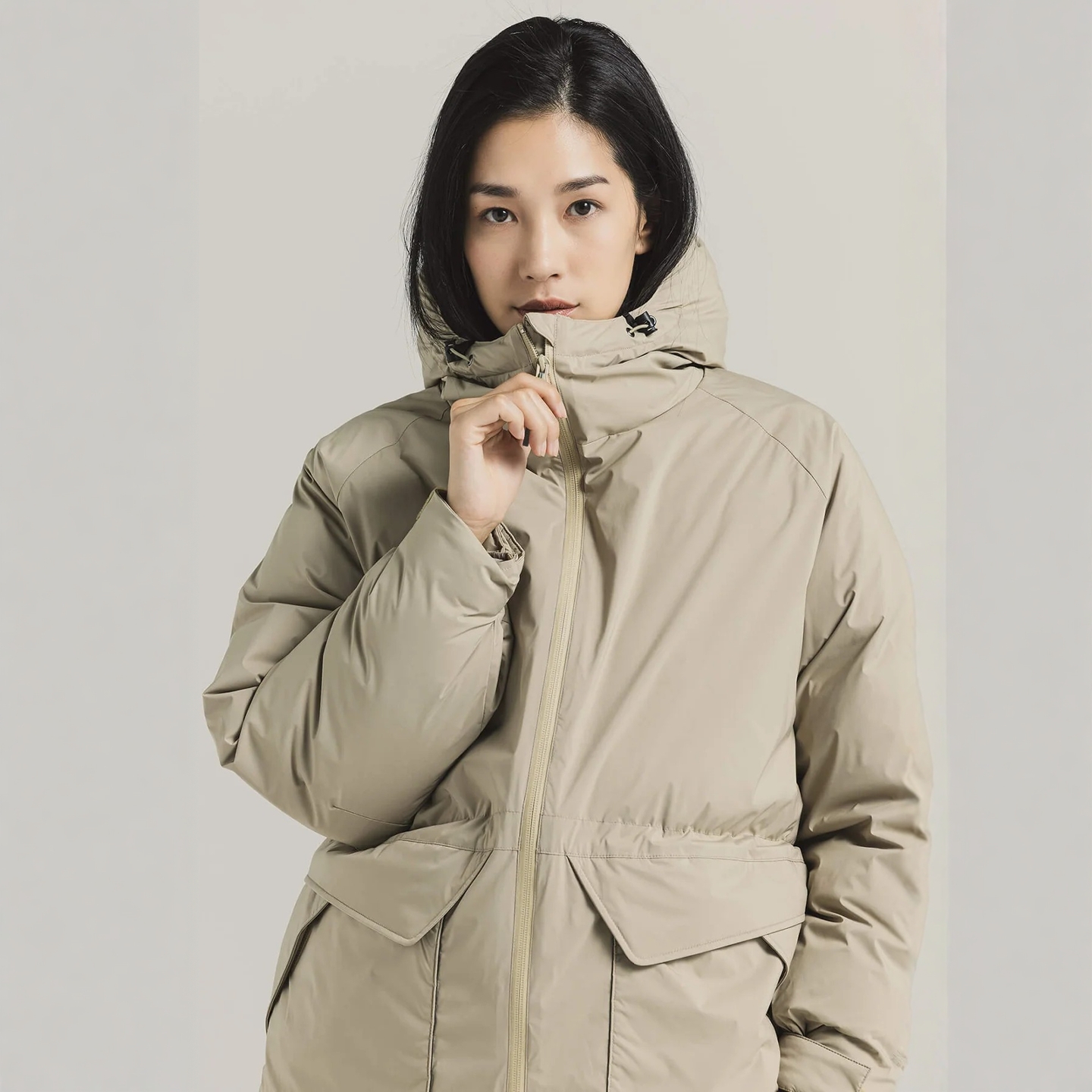 25秋冬 Marmot / Dima 750FP Pertex 防水透气连帽羽绒服 女 W018