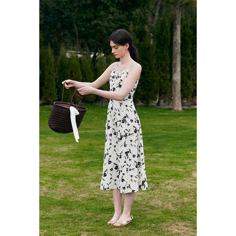 HeyDress黑白印花吊带裙女夏季法式复古收腰浪漫碎花连衣裙子,女装/女士精品,连衣裙,淘宝优惠券,粉丝福利购,淘宝优惠卷