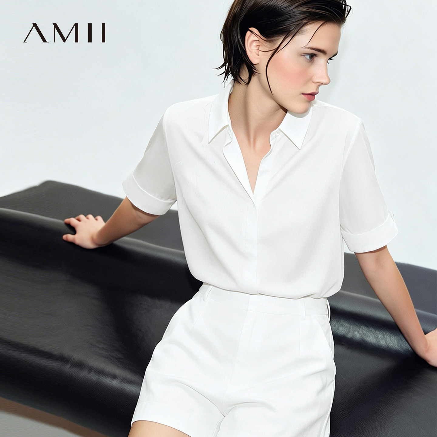 Amii2026夏新款国风飞燕刺绣不对称翻领斜门襟衬衫女短袖衬衣上衣