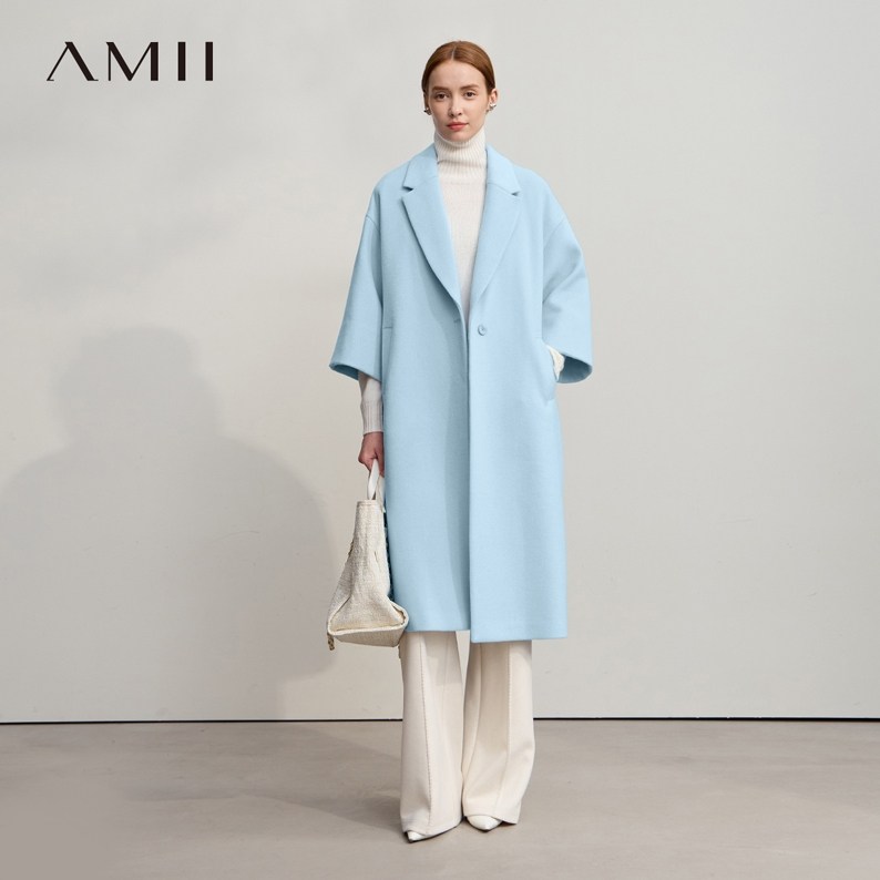 Amii2026冬新款通勤风翻驳领落肩袖七分袖毛呢外套女宽松长款上衣
