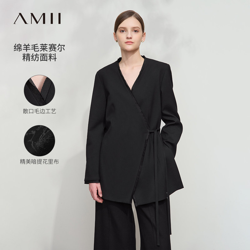 Amii2026秋新款高级通勤风V领绑带中长黑色西装女开叉宽松上衣