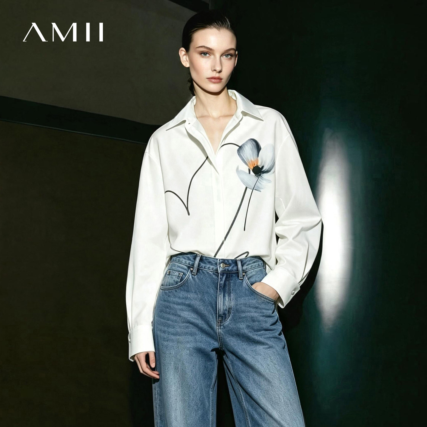 Amii2026秋新款通勤翻领暗门襟爱心花朵印花衬衫女宽松衬衣上衣