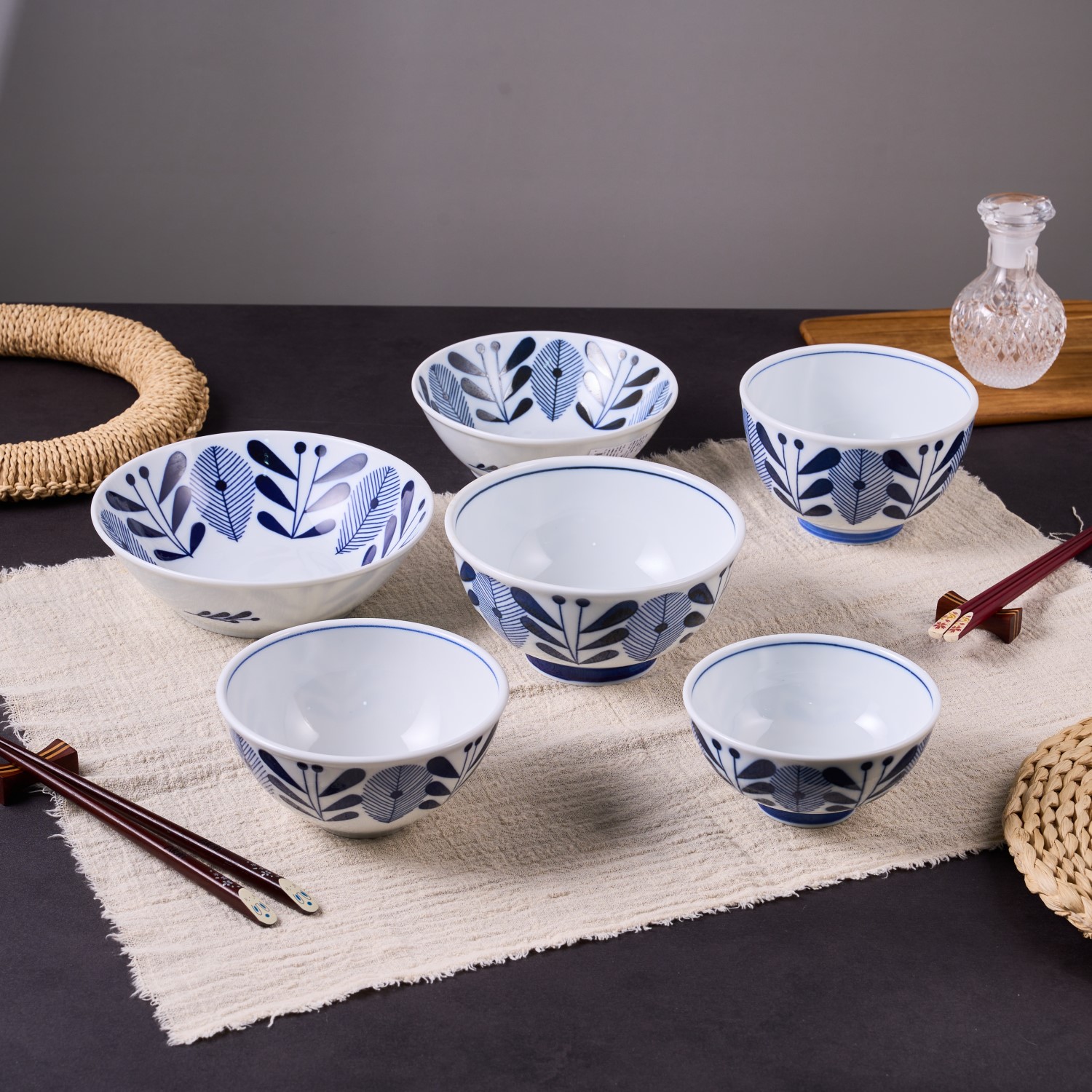 日本进口日式陶瓷轻量化蓝染碗