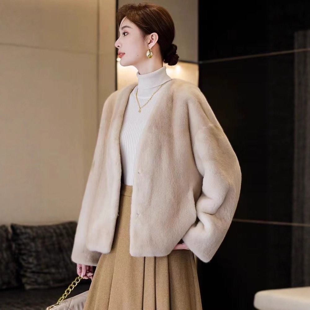 20252025年秋冬季新款仿水貂绒毛毛外套女短款大衣开衫时尚年轻