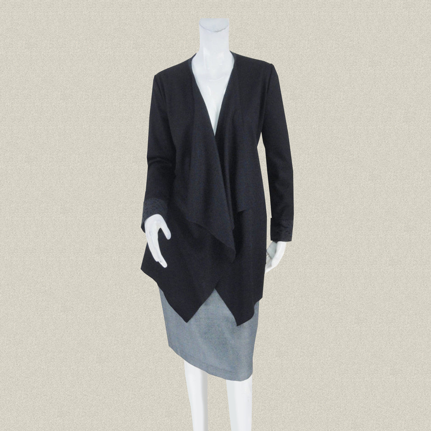 钡SION 正品 剪花贴布镶边无扣女春秋冬全羊毛薄呢外套外披 383