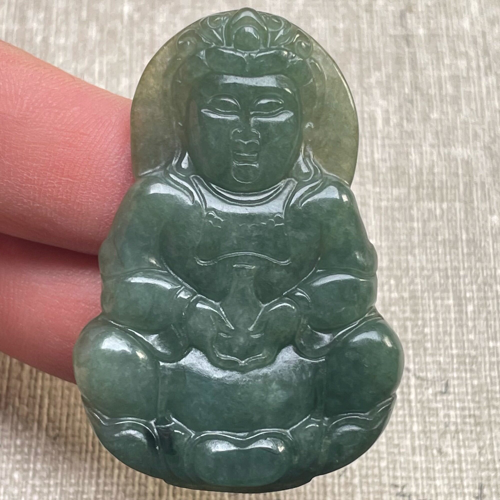 隆慈缘原矿源头直发A货翡翠冰糯油青观音吊坠玉观音玉坠观音牌