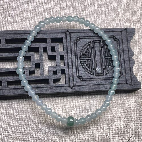 隆慈缘原矿翡翠源头直发A货冰种手链白月光高冰手串淡绿3.5mm手串