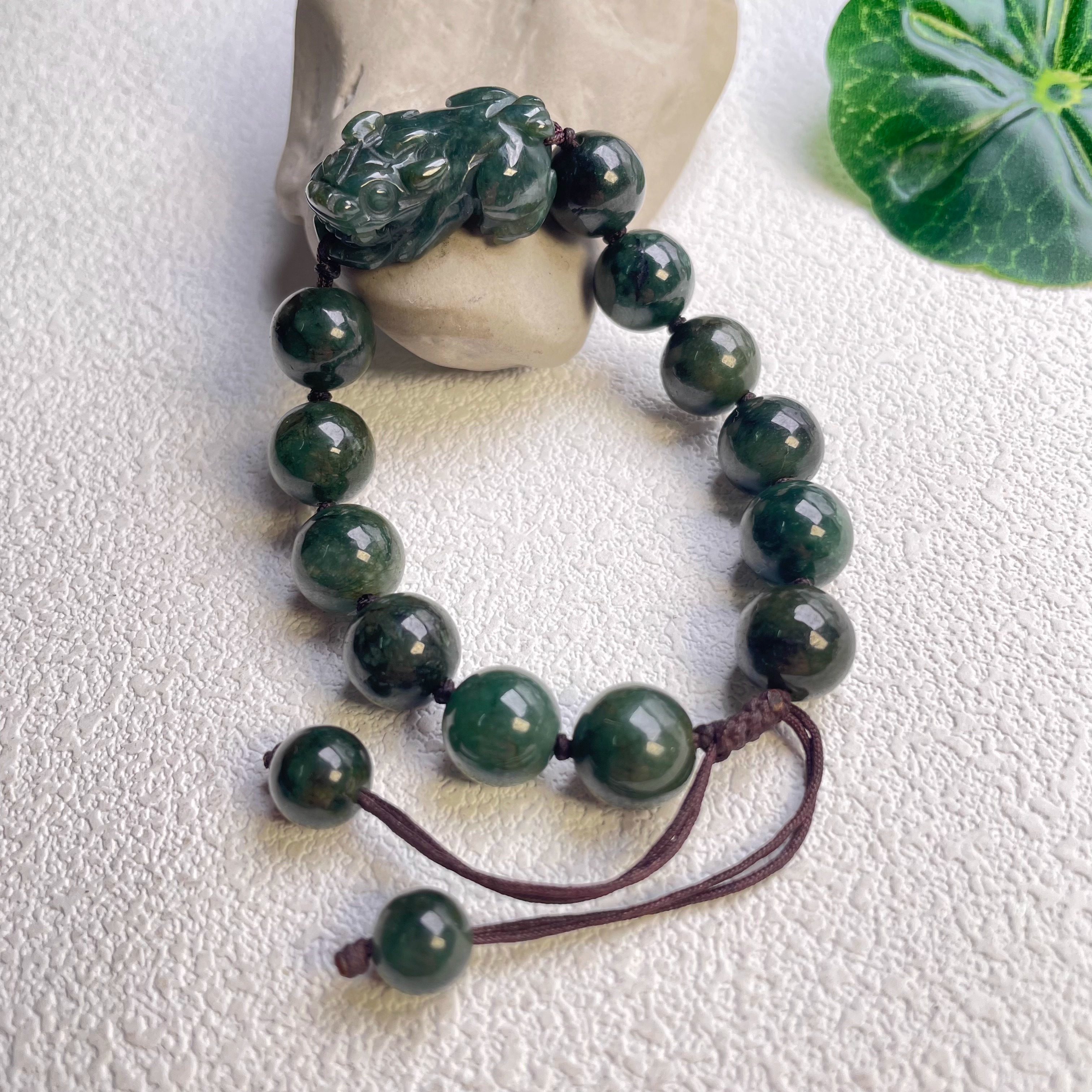 隆慈缘A货细糯油青翡翠貔貅手串