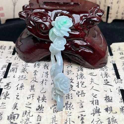A货缅甸翡翠乌鸡种玫瑰花吊坠