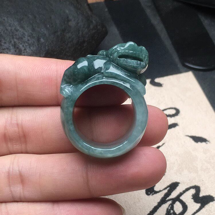 隆慈缘冰糯种翡翠A货扳指
