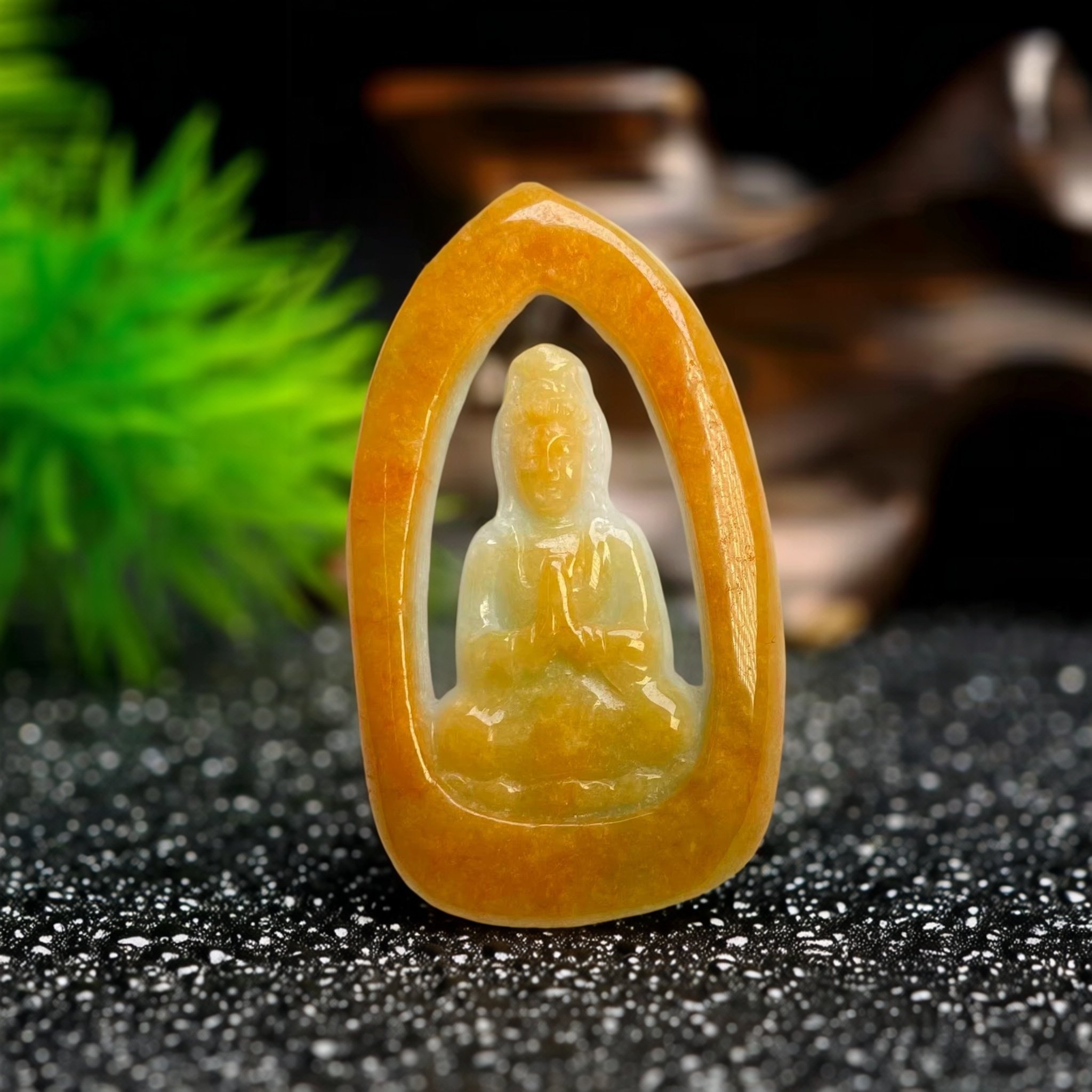 隆慈缘原矿翡翠源头A货冰糯种黄翡观音吊坠镂空雕双彩观音挂件