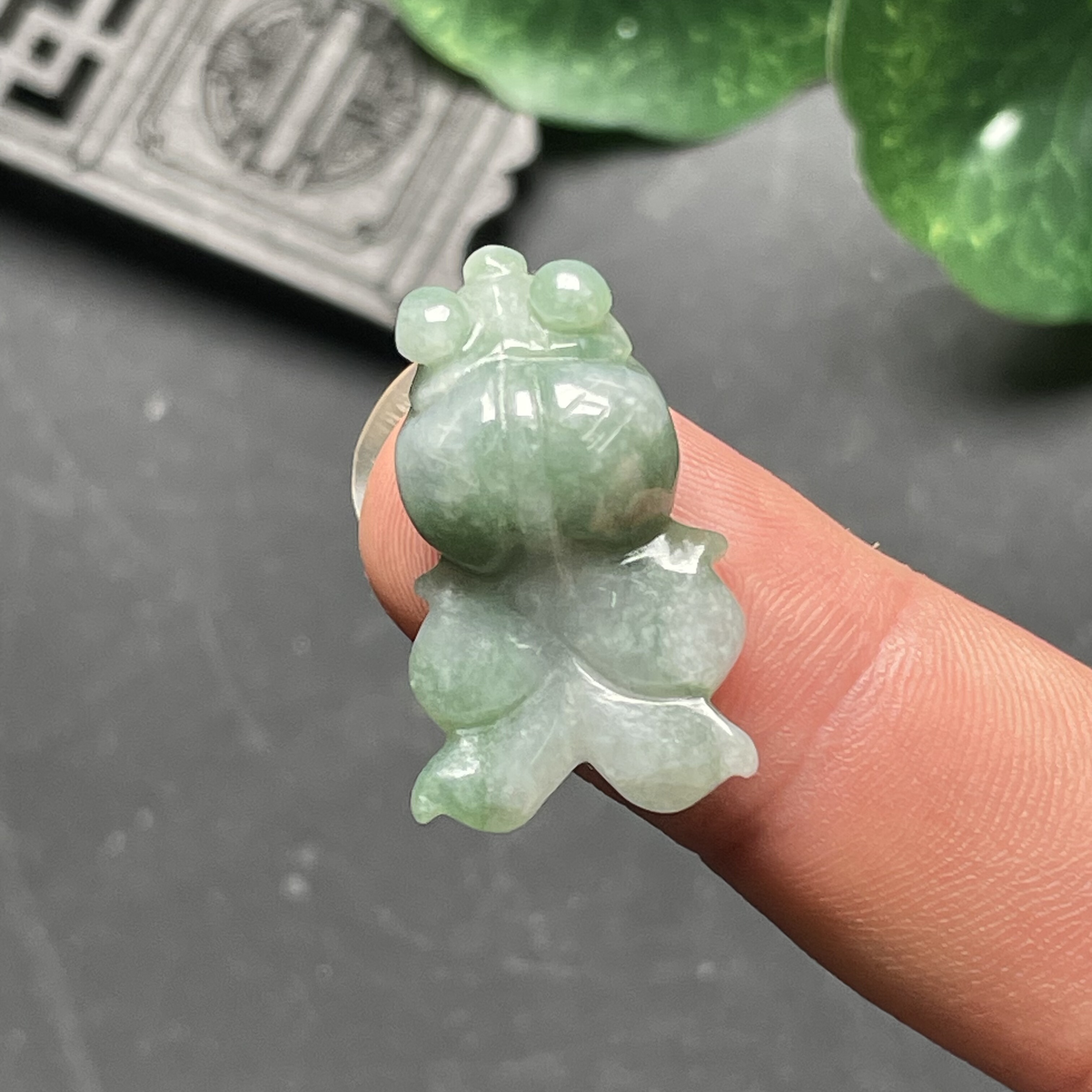 隆慈缘原矿翡翠A货翡翠冰糯种飘花金鱼吊坠年年有鱼金玉满堂挂件