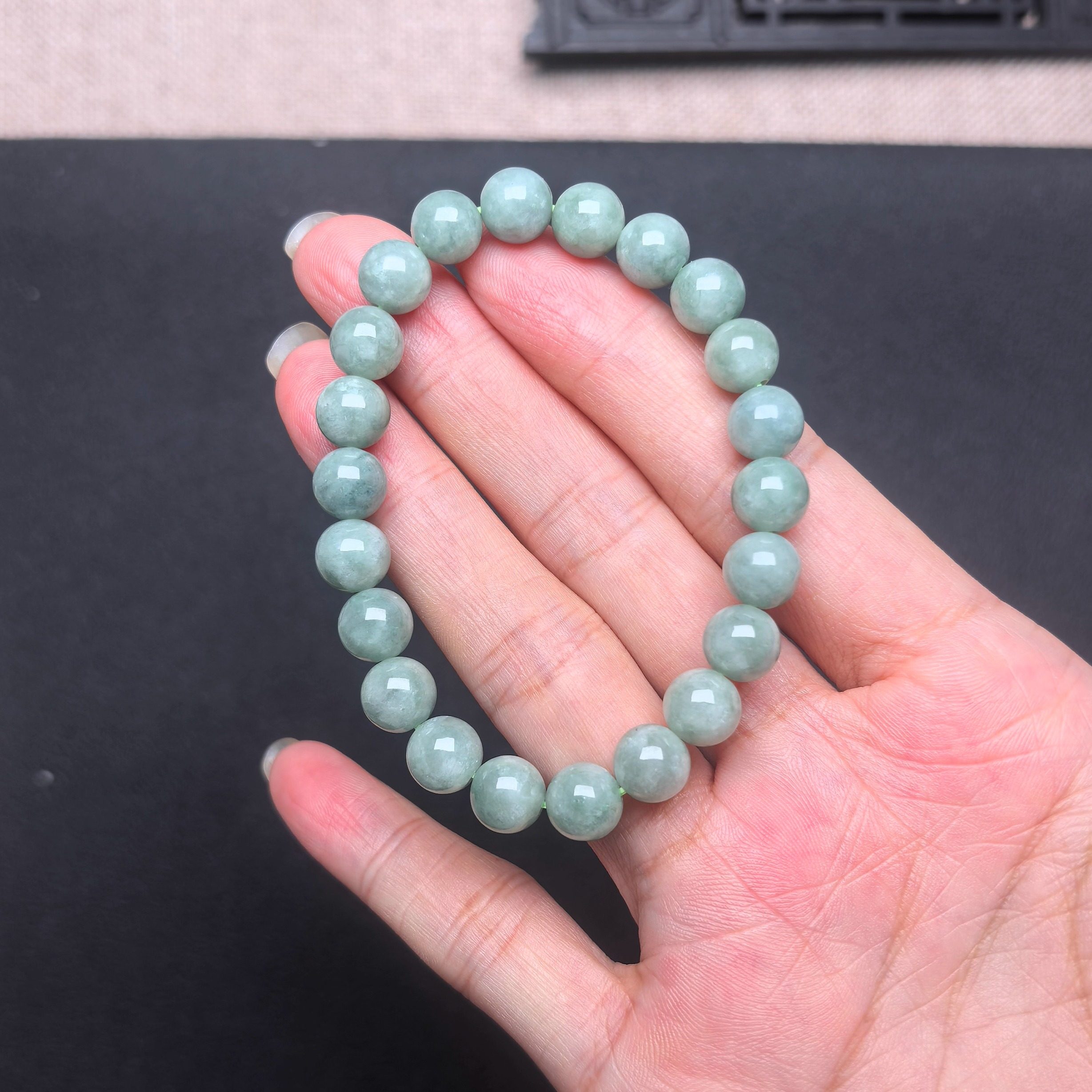 缅甸A货翡翠果绿圆珠手链