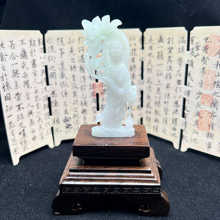 隆慈缘A货缅甸翡翠莲花观音摆件