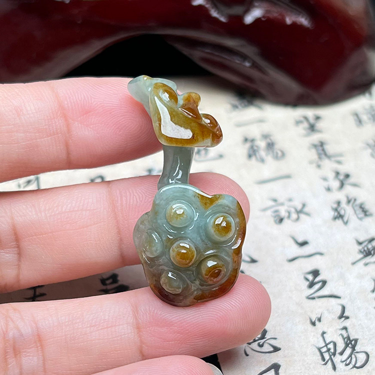 隆慈缘缅甸A货冰糯黄翡翠莲蓬
