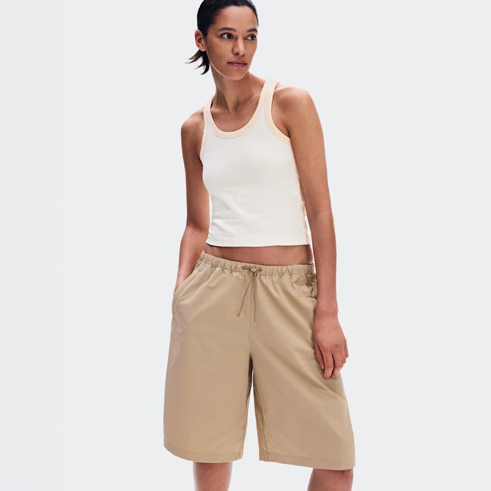 代购ON昂跑女士Bermuda短裤全天候穿着侧边拉链口袋赞达亚联名