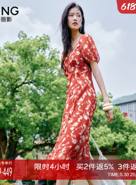 衣香丽影红色方领碎花连衣裙女2026年夏装新款氛围感法式大摆裙子