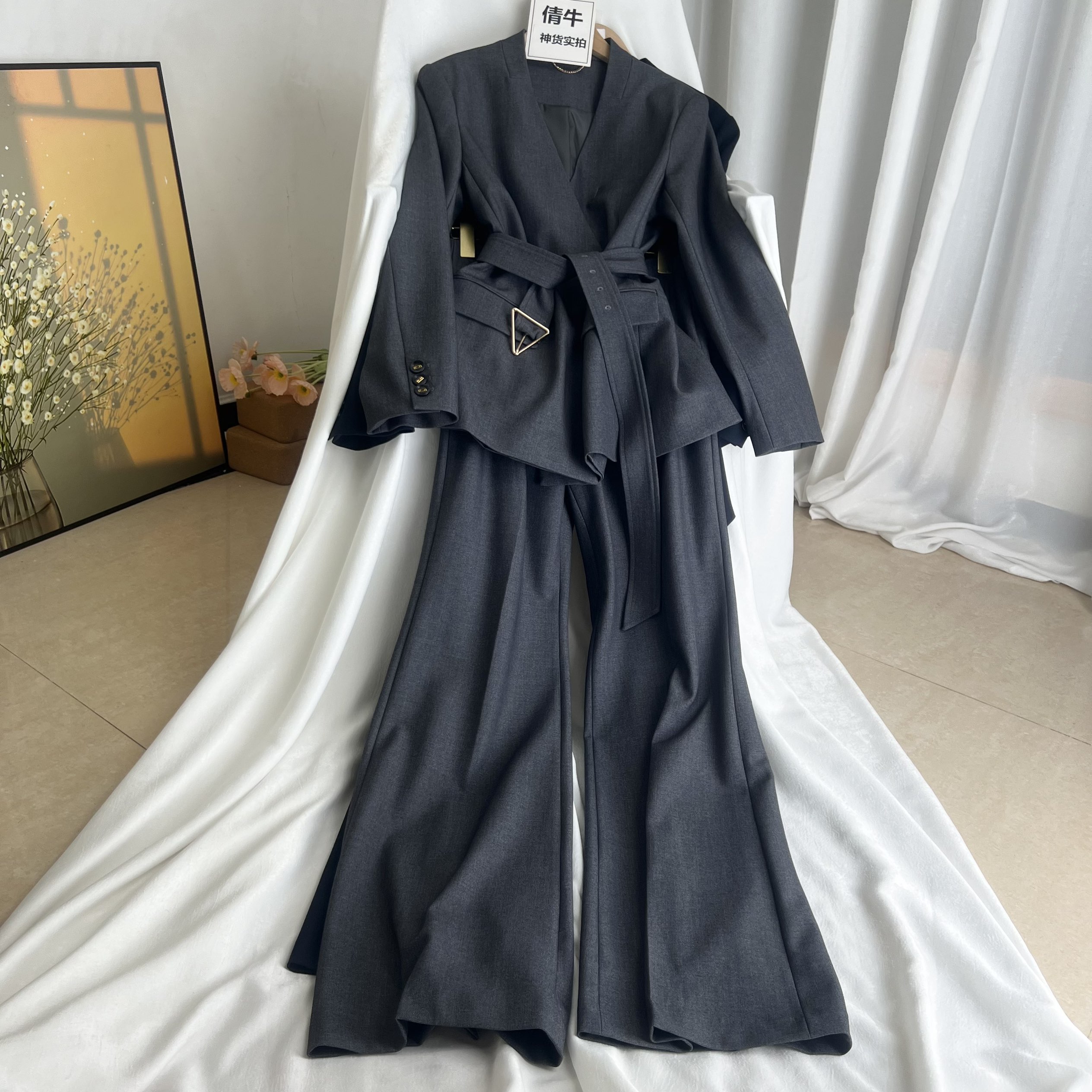 倩牛高端】2025秋冬高级职业羊毛套装 无领西装外套+微喇气质长裤