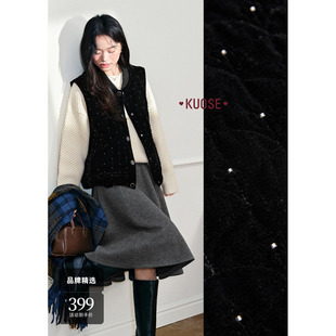 阔色黑色气质丝绒棉服刺绣马甲背心外套女25秋冬新款细闪叠穿上衣