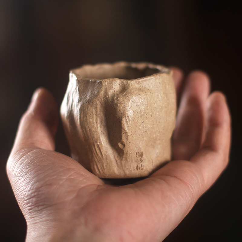 驯砂记青降坡 全手工随意形紫砂杯主人杯可定制 紫砂口杯仿生树桩