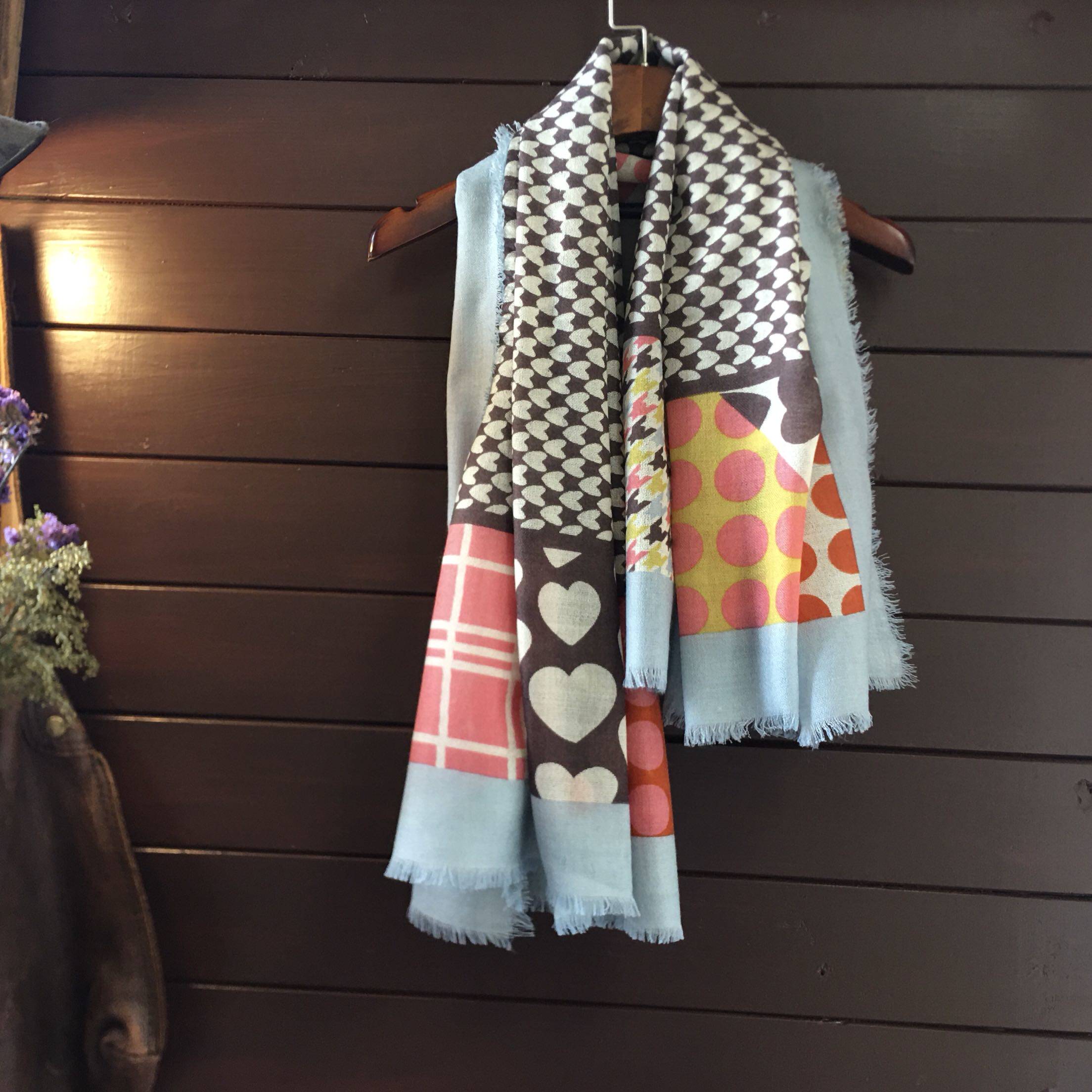 羊毛100%围巾女夏春秋冬舒适柔软高端纱巾花卉印花披肩