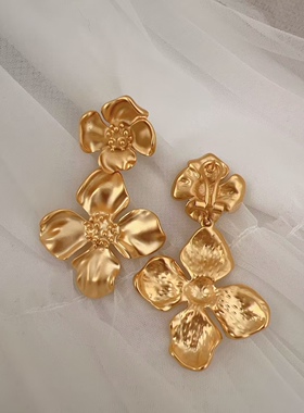 2022新品花朵夸张耳环潮流金花简约个性耳钉高级气质925银针 耳饰