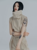 Simple Black 2023 Summer New Гонконг в стиле простая футболка с ручной рубашкой для женщин для женщин