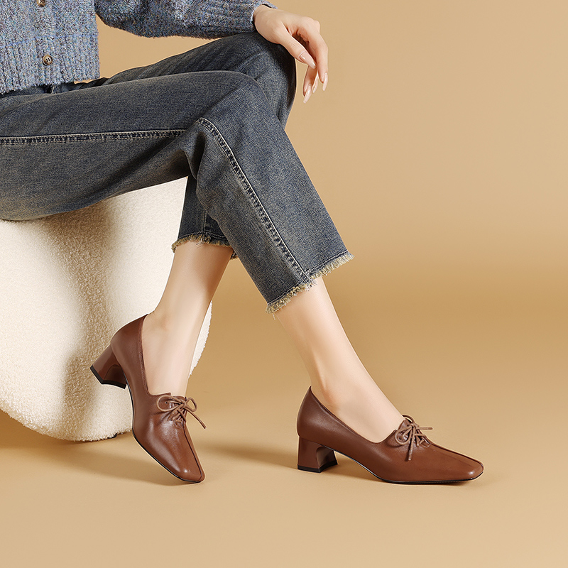 牛皮系带蝴蝶结方头粗跟单鞋单鞋