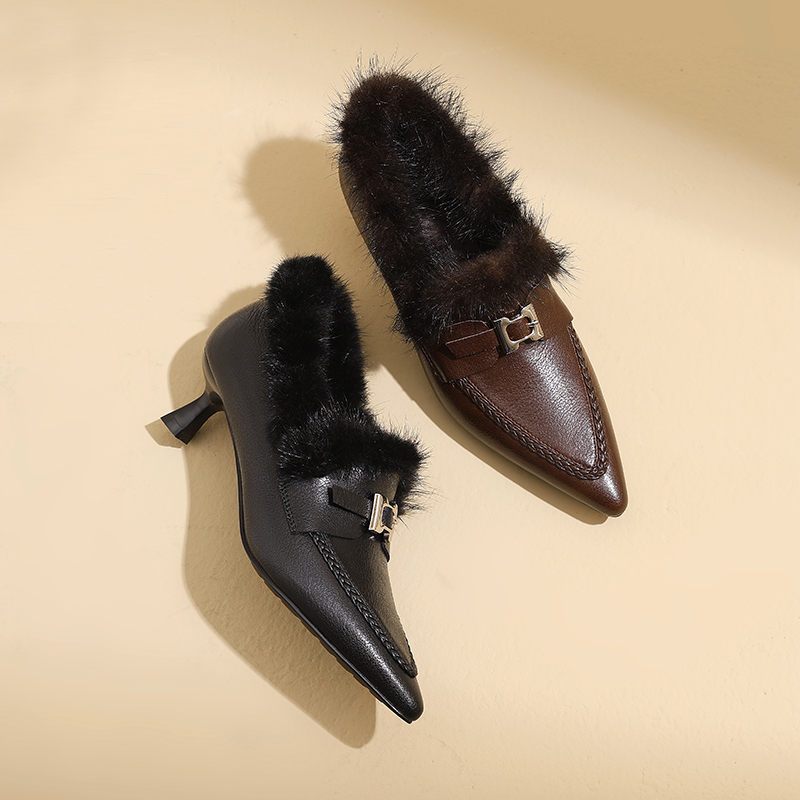 毛毛领小皮鞋一字皮带扣乐福鞋女