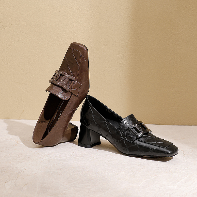 复古方头粗跟乐福鞋女士单鞋