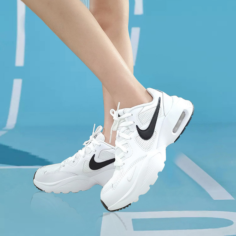 耐克男运动低帮缓震耐磨跑步鞋