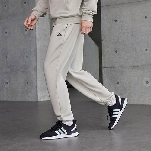 Adidas/阿迪达斯宽松运动裤