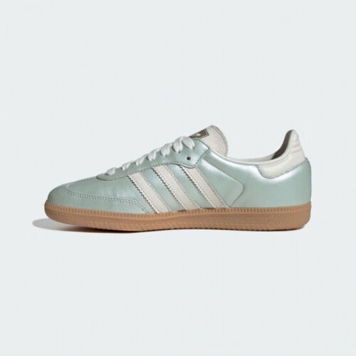 Adidas/阿迪达斯运动休闲板鞋