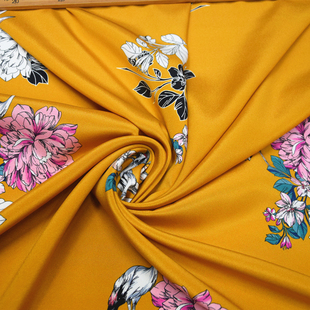 零头30姆亮黄色仙鹤印花重绉真丝连衣裙衬衫旗袍布料桑蚕丝绸面料