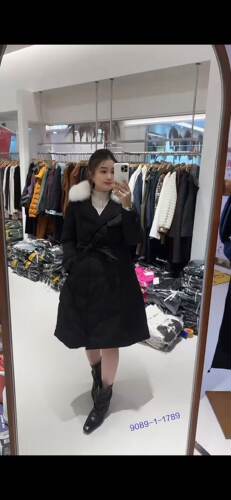 芮娜依莲9089-1大码羽绒服女胖mm狐狸毛领中长款90白鸭绒200斤冬