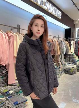 水淼大码羽绒服女胖mm连帽90白鸭绒短款200斤女装新款短款短棉衣