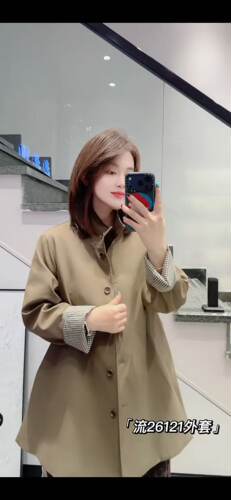 流依涵26121大码风衣外套女胖mm中长款大衣200斤女装新款休闲上衣