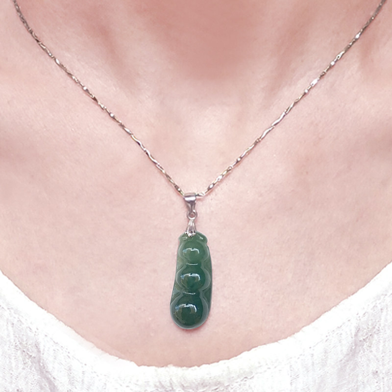 缅甸油青翡翠玉四季豆吊坠福豆挂件纯银项链冰种玉坠妈妈女友礼物