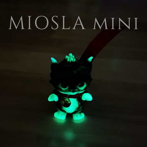 超黏人小猫 MIOSLA MINI 喵斯拉奶牛新款 夜光sofubi原创设计