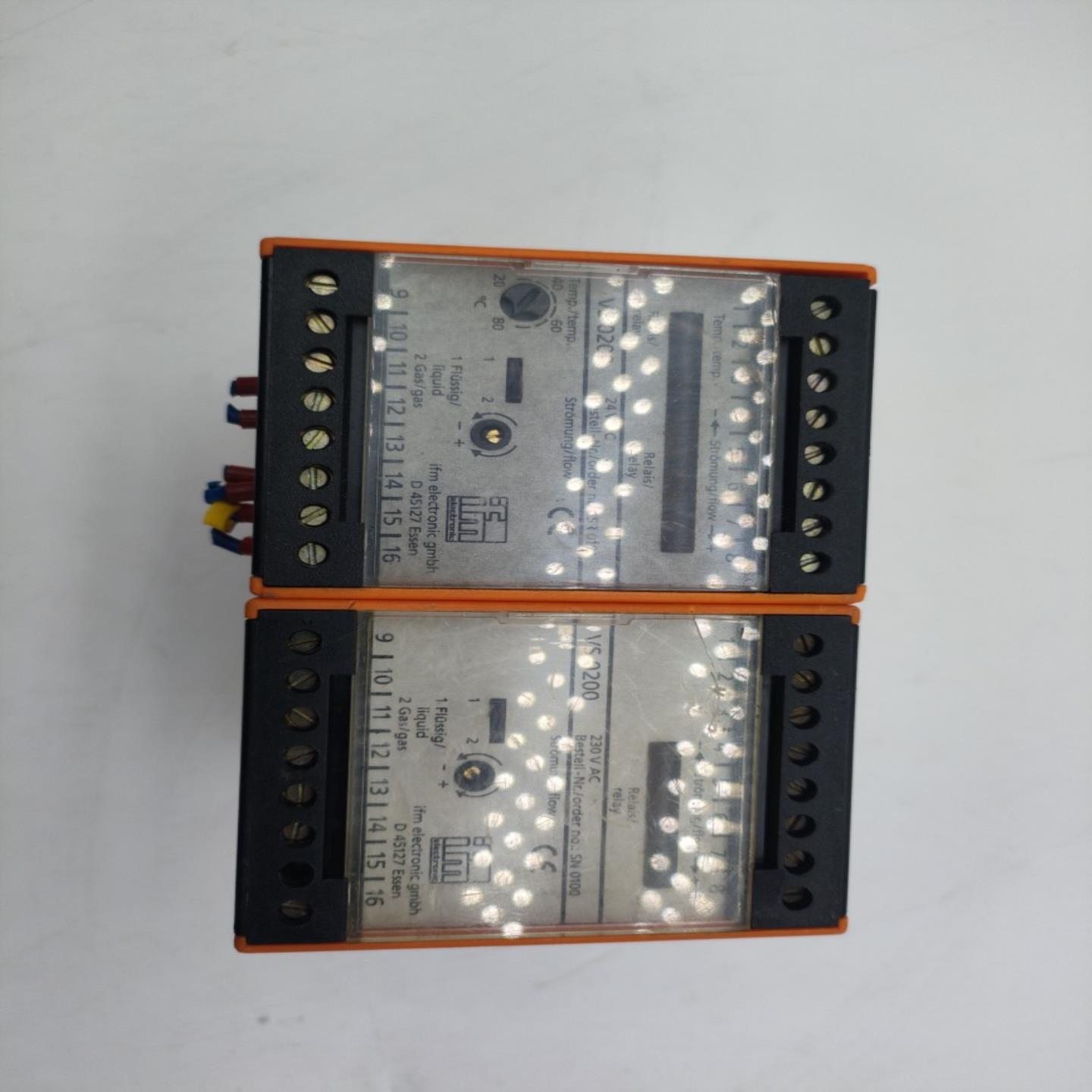 IFM易福门流量传感控制器SR0101 SN0100一手拆机资源 成色漂亮