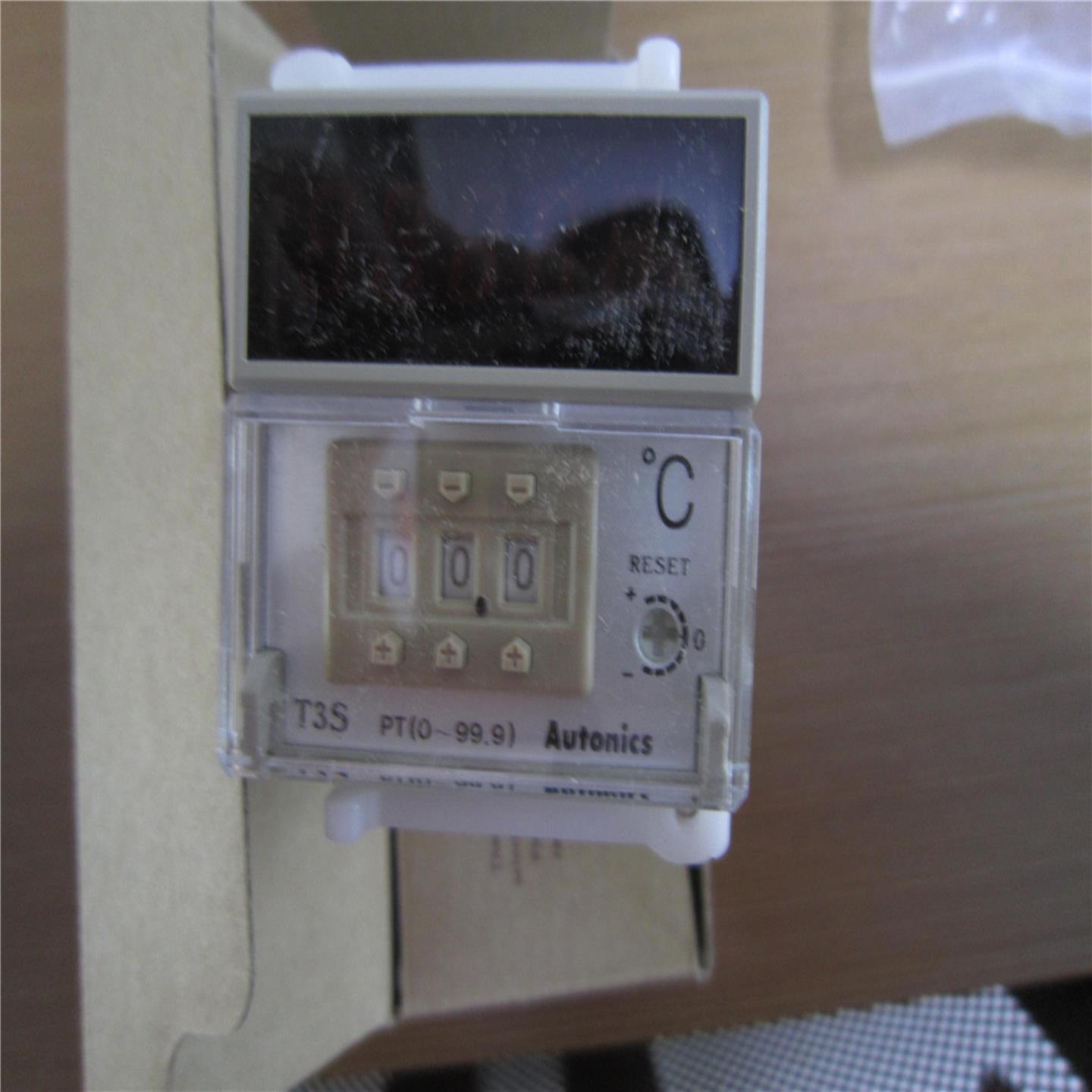 奥托尼克斯温控器TAL-B4RJ4FTAL-B4SJ2FTAL-B4SJ3FTAL-B4SJ4F