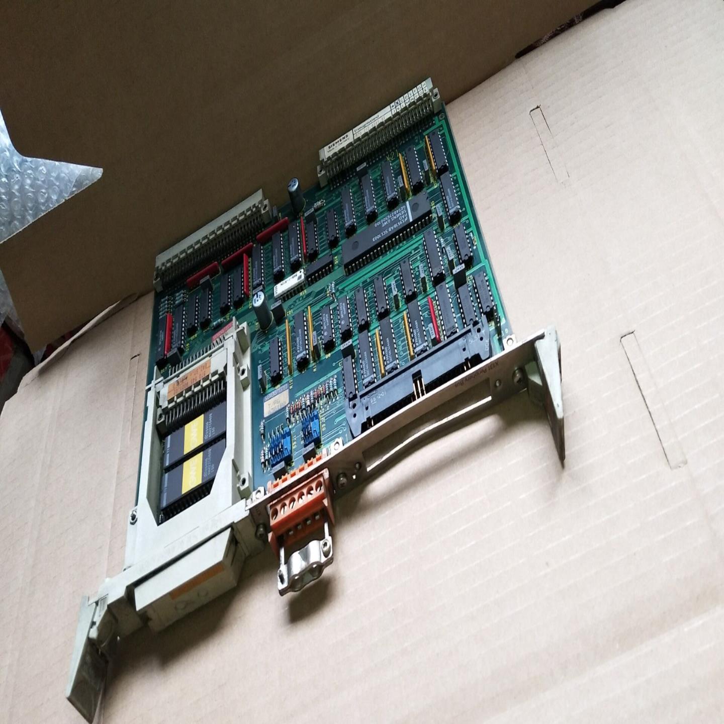 22F-D4P2N1036FX1138-5BB04 6FX1121-2BA03  6FX1822-7BX22-3D