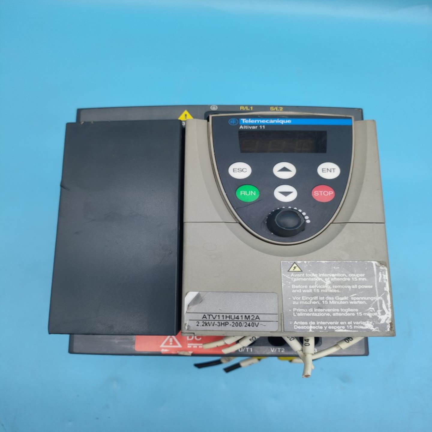 施耐德变频器 ATV11HU41M2A V12IE04 22KW 220V 一手拆机资源